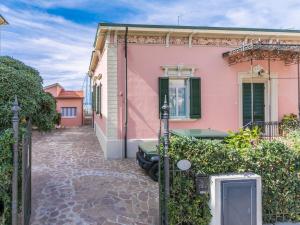 Apartment Ponente N-2 by Interhome