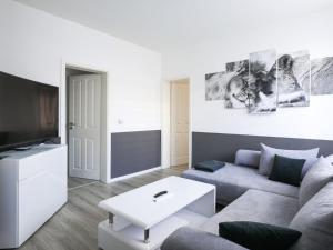 Apartment Am Ostedeich-1 by Interhome