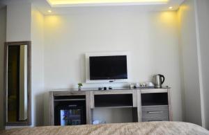 Moses Residence