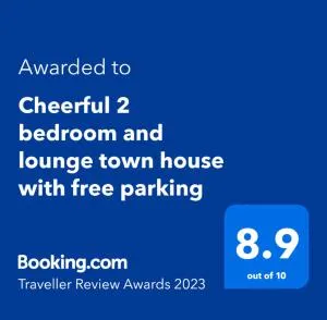 Cheerful 2 bedroom and lounge town house with free parking - Griviţa