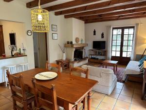 LA HULOTTE, VILLA ENTRE MER ET FORET -- draps et serviettes non fournis --