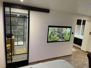 Nuit de la sagesse "jacuzzi terrasse et parking privé"