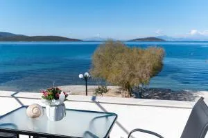 Ο Μόλος - Panayía