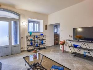 Apartment La tana del pescatore by Interhome
