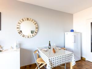 Apartment Le Parc de La Ronceray-5 by Interhome