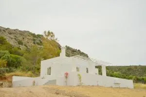 Sophia's Ralaki Cottage - Empourios