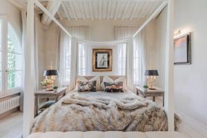 LA CASINA Luxury Apartment inside the Walls of Lucca with Garden, airconditioning, Wifi