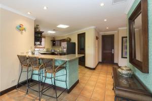 Bougainvillea 5306 Luxury Apartment - Reserva Conchal