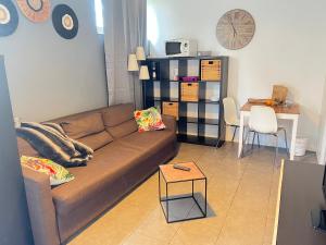 Appartements La Paille Metz Luxembourg Parking Un-Sejour-a-Part : Studio