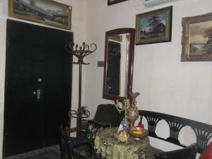 Apartment White Bridge