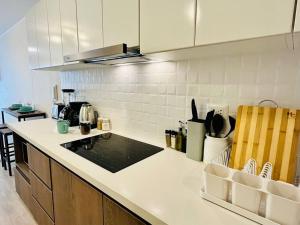 Apartment with incredible view, pool and gym