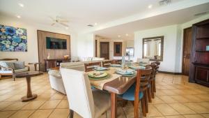 Spacious 4BR Condo with Partial Ocean View - Bougainvillea - Reserva Conchal