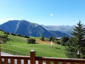 Chalets Chalet familial 2*, proche pistes et centre, terrasse sud, vue montagnes - FR-1-618-10 : Chalet (8 Adultes)