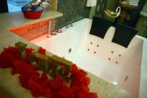 Gold luxury suite home roma