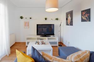 158A Triplex Rinconin con piscina by R2R Consulting