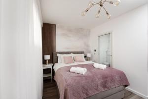 Aura Exclusive Apartment & Room