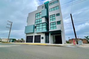 Luxury 2BR Condo Rosarito (C)
