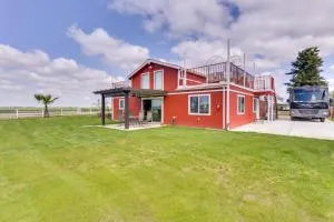 Rustic California Vacation Rental with Rooftop Patio - 图莱里