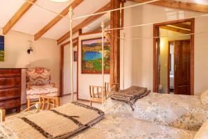 La Mar Casa Palafito