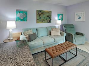 Beachside Villas #413