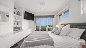 Birubi Beach House Anna Bay Beachfront