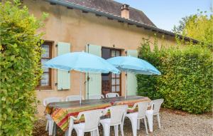 Maisons de vacances Amazing home in Limeuil with 3 Bedrooms and Outdoor swimming pool : photos des chambres