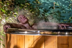 Maisons de vacances Escale Rochelaise, gite urbain avec SPA bain nordique et sauna tonneau : photos des chambres
