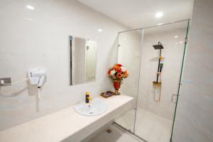 Win Ha Long Hotel