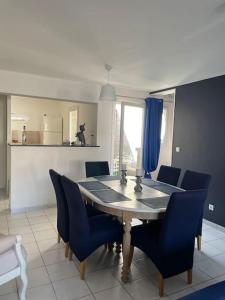 Appartements Maison chaleureuse proche de toutes commodites « Le LINA » : photos des chambres