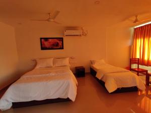 GLANCYS GUEST HOUSE