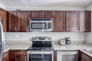 Streeterville Studio w Pool Gym nr Park CHI-581