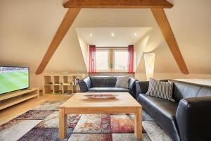 Ferienwohnung Raffael 100 qm, 2 große Betten im Wohnzimmer