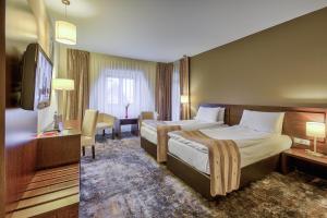 Deluxe Twin Room room in Golden Time Hotel