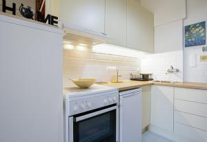 Happyface Holiday Studio