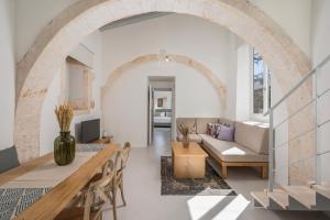 Tholos Cottage