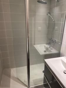 Appartements VUE MER ET ESTEREL SUR LA BAIE DE CANNES : photos des chambres