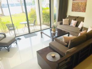 Stylish seaside Apartment on Laguna GOLF Course