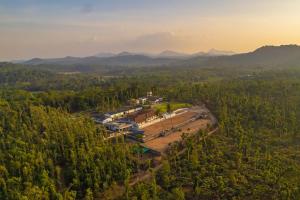 Misty Barn - "Your Poolside Escape Awaits"