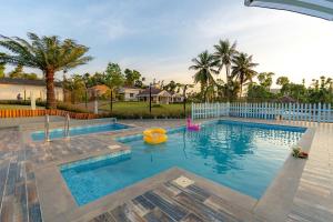 Misty Barn - "Your Poolside Escape Awaits"