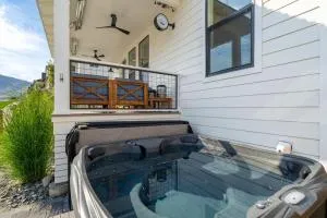 Dock Holiday with Carriage House #134 - Chelan