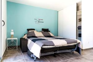 Studio en pierre U Pinu, 2 personnes, Muratello, 6 Kms de Porto Vecchio