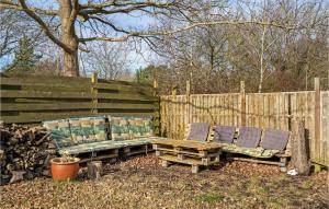 3 Bedroom Cozy Home In Martofte