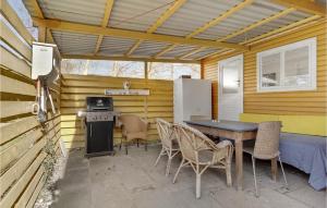 3 Bedroom Cozy Home In Martofte