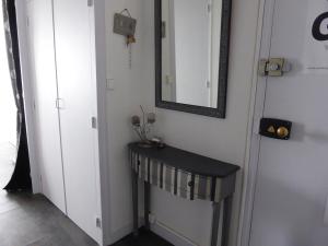 Appartement T2 face à la mer, 4 couchages, Les Sables dOlonne - Proche plage et marché - FR-1-325-9
