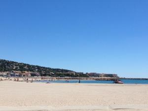 Appartement 2 pièces avec parking, à 150m de la plage - FR-1-338-13