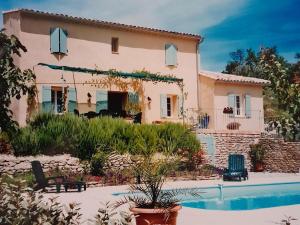 Villas Amazing villa in Faucon with private pool : photos des chambres