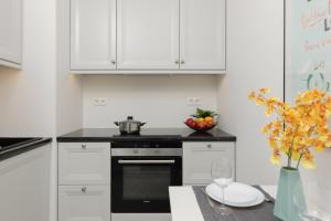 Niemcewicza Pet-Friendly Apartment by Noclegi Renters