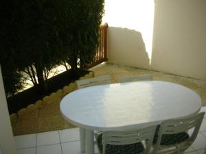 Appartements Appartement Royan, 2 pieces, 5 personnes - FR-1-71-53 : photos des chambres