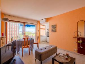 Apartment Le Méditerranée-1 by Interhome