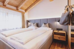 CHALET VILLAGE ZAGLGUT, fantastic views, Ski in Ski-out in winter, air conditioning in summer